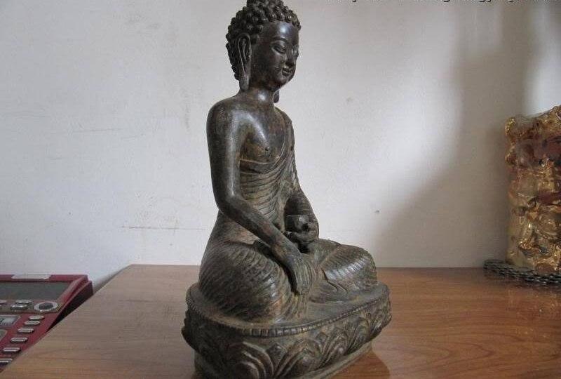 Statue Bouddha Ancienne